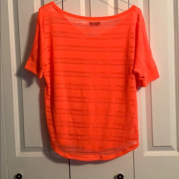 Hollister neon blouse NWOT - Picture 2 of 4